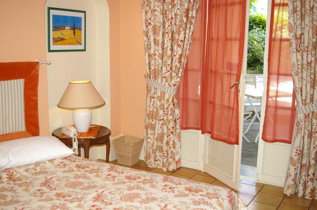 Hotel Le Cedre De Soyons Pokój zdjęcie
