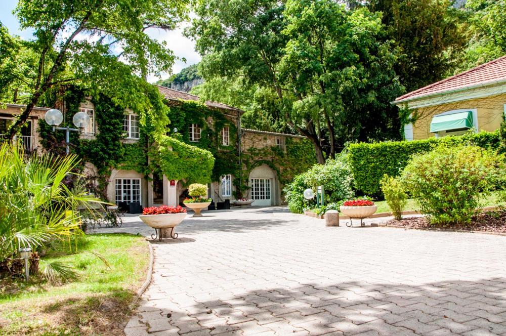 Hotel Le Cedre De Soyons Zewnętrze zdjęcie